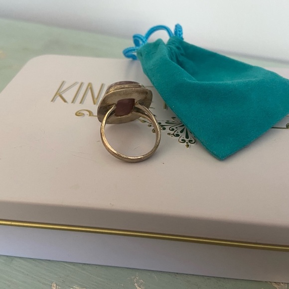 Amethyst silver ring. Size 7 - Picture 2 of 2